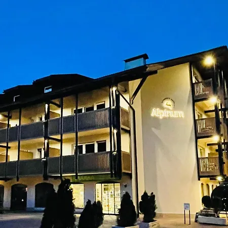 Alpinum Aparthotel 3*