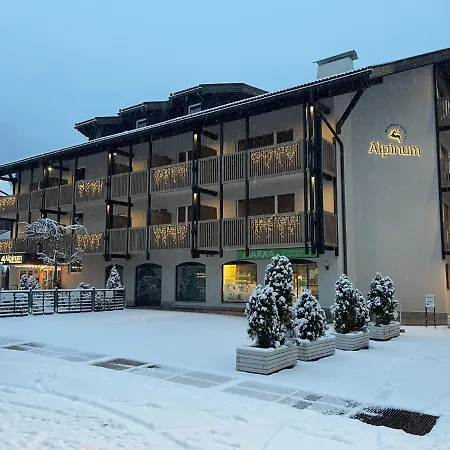 Aparthotel Alpinum 3*