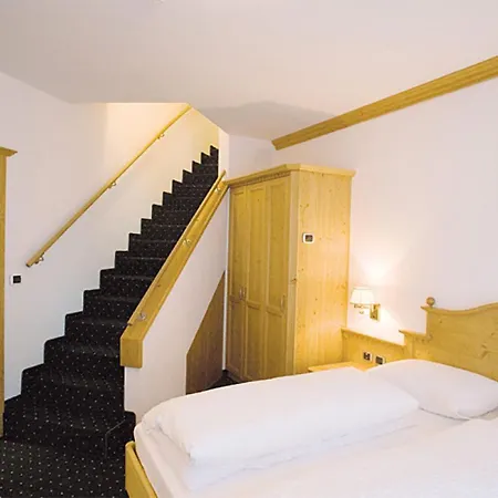 Hotel apartamentowy Alpinum Campo Tures