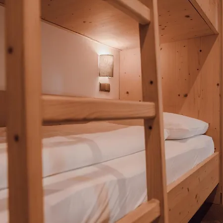 Aparthotel Alpinum 3*