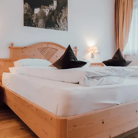 Alpinum Aparthotel 3*